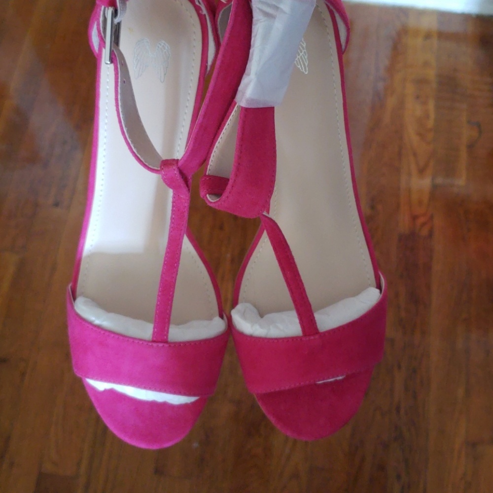 Victoria's Secret Suede T-strap Mid-heel Pump
